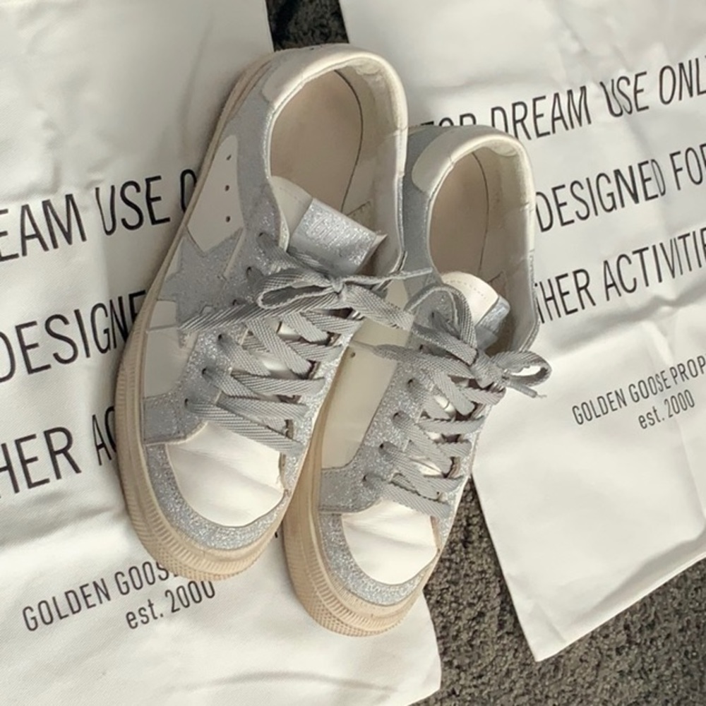 Golden goose